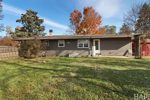 Exterior - 4709 Oeffling Ct, Mchenry, IL 60051 photo 2 of 3