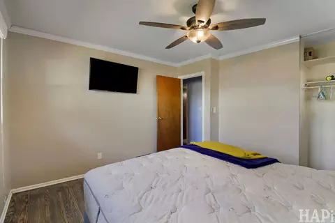Bedroom - 4709 Oeffling Ct, Mchenry, IL 60051 photo 4 of 4