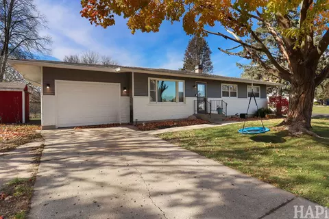 Exterior - 4709 Oeffling Ct, Mchenry, IL 60051 photo 1 of 3
