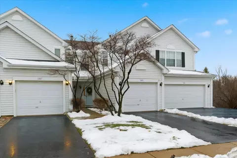 1389 S Candlestick Way, Waukegan, IL 60085