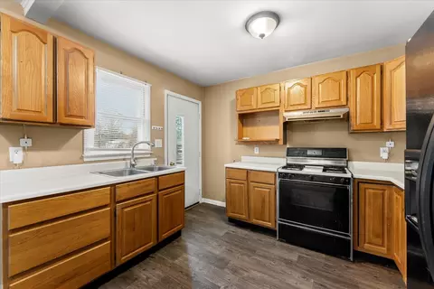 Kitchen - 233 E Morris St, Bement, IL 61813 photo 2 of 4