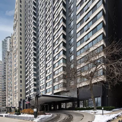 1440 N Lake Shore Dr #8G, Chicago, IL 60610