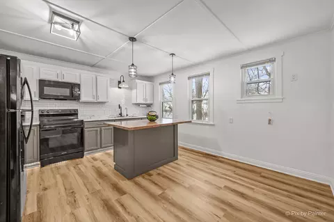 Kitchen - 3608 Long Ave, Johnsburg, IL 60051 photo 2 of 4