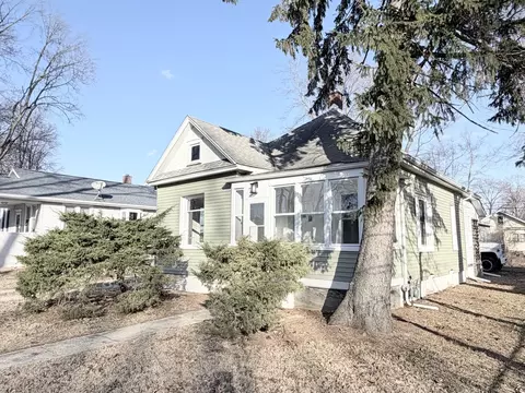 806 N Busey Ave, Urbana, IL 61801