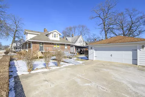 Exterior - 260 W 15th Pl, Chicago Heights, IL 60411 photo 5 of 7