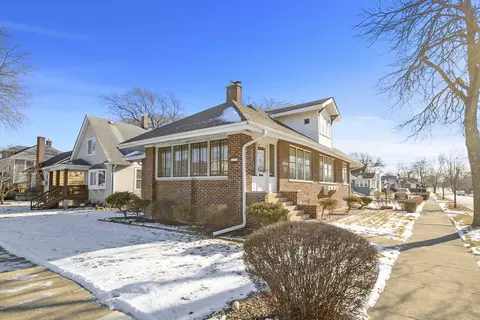 260 W 15th Pl, Chicago Heights, IL 60411