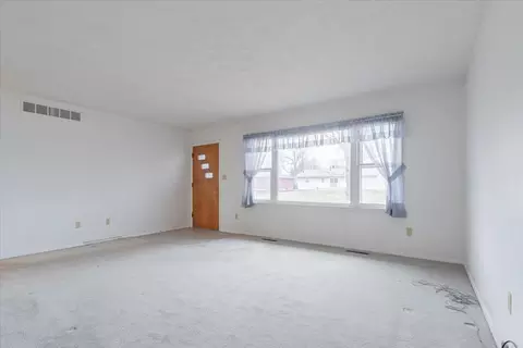 Living - 304 N Main St, Mclean, IL 61754 photo 3 of 3