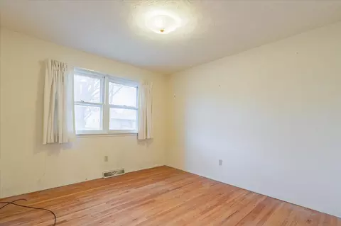 Bedroom - 304 N Main St, Mclean, IL 61754 photo 2 of 6