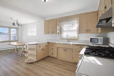 Kitchen - 4941 N Normandy Ave, Chicago, IL 60656 photo 2 of 3
