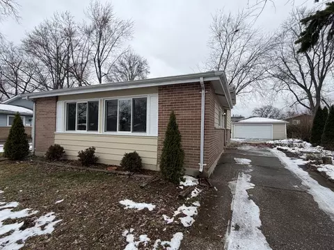 312 Illinois St, Park Forest, IL 60466