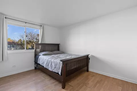 Bedroom - 671 Cedarwood Ct, Wheeling, IL 60090 photo 3 of 6