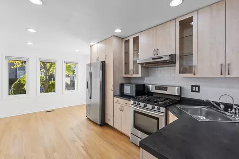 Kitchen - 671 Cedarwood Ct, Wheeling, IL 60090 photo 1 of 1