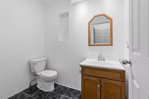 Bath - 671 Cedarwood Ct, Wheeling, IL 60090 photo 1 of 3