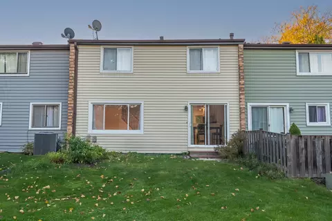 Exterior - 671 Cedarwood Ct, Wheeling, IL 60090 photo 3 of 5