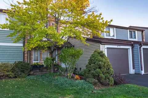 Exterior - 671 Cedarwood Ct, Wheeling, IL 60090 photo 2 of 5