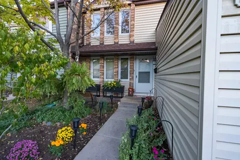 Other - 671 Cedarwood Ct, Wheeling, IL 60090 photo 1 of 6