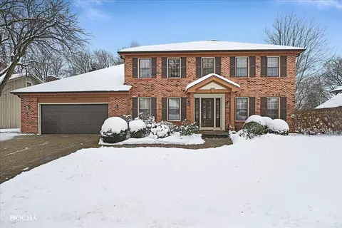 1105 Johnson Dr, Naperville, IL 60540