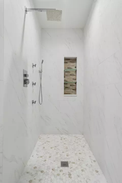 233 E 13th St #1005, Chicago, IL 60605 photo 14