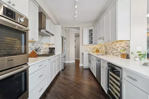 233 E 13th St #1005, Chicago, IL 60605 photo 10