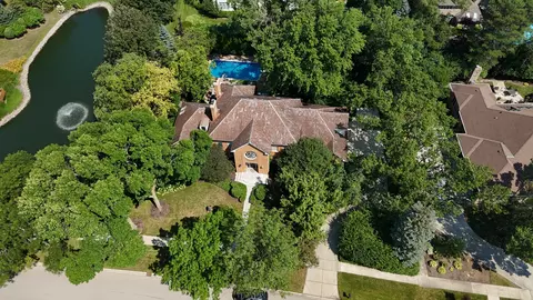 2266 Pebble Creek Dr, Lisle, IL 60532