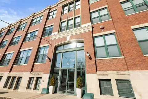 601 Linden Pl #116, Evanston, IL 60202