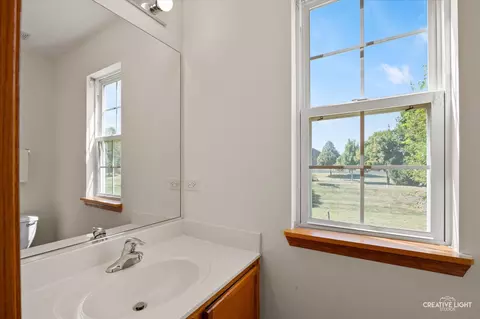Bath - 1603 Valley Ridge Dr, Plainfield, IL 60586 photo 1 of 3