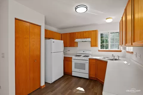 Kitchen - 1603 Valley Ridge Dr, Plainfield, IL 60586 photo 3 of 3