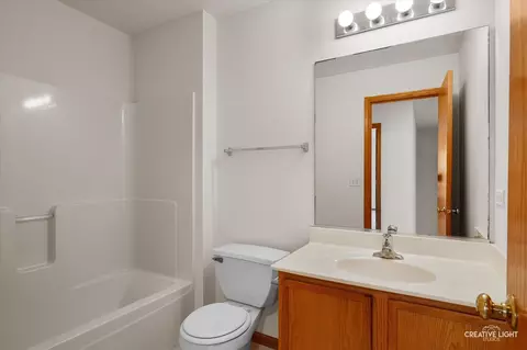 Bath - 1603 Valley Ridge Dr, Plainfield, IL 60586 photo 3 of 3