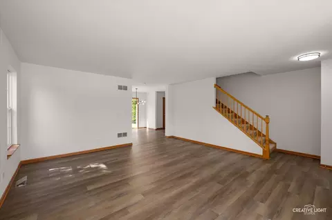 Living - 1603 Valley Ridge Dr, Plainfield, IL 60586 photo 4 of 5