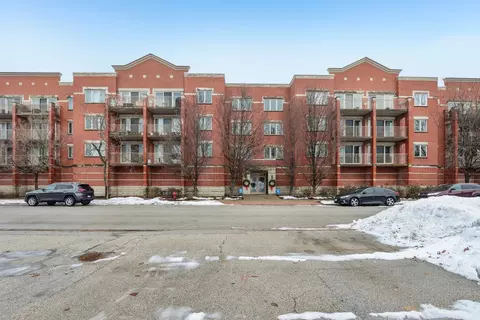 9864 Leland Ave #309, Schiller Park, IL 60176