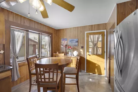 Dining - 7101 Birch St, Bridgeview, IL 60455 photo 2 of 2