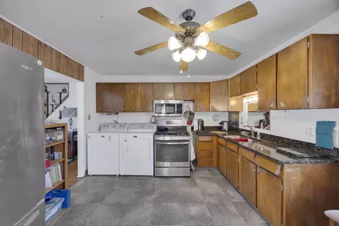 Kitchen - 7101 Birch St, Bridgeview, IL 60455 photo 2 of 2