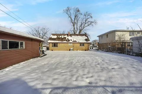 Exterior - 7101 Birch St, Bridgeview, IL 60455 photo 2 of 4