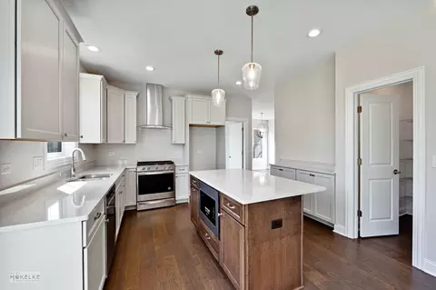 Kitchen - 16514 S Mueller Cir, Plainfield, IL 60586 photo 1 of 5