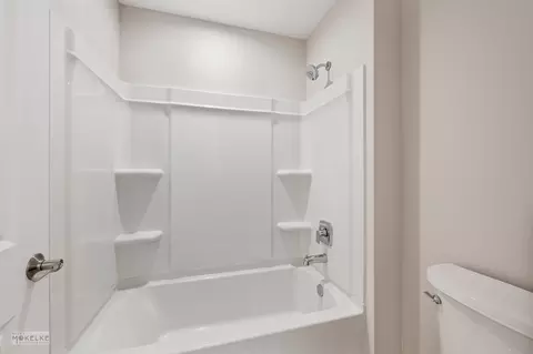 Bath - 16514 S Mueller Cir, Plainfield, IL 60586 photo 7 of 7