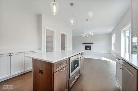 Kitchen - 16514 S Mueller Cir, Plainfield, IL 60586 photo 4 of 5