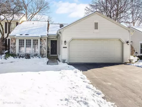 1961 Wexford Cir, Wheaton, IL 60189