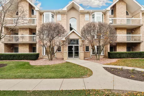 7825 Bristol Park Dr #1C, Tinley Park, IL 60477