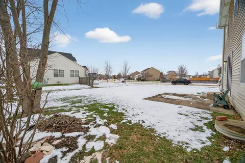 Exterior - 1509 Donegal Dr, Minooka, IL 60447 photo 5 of 9