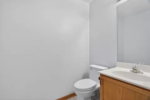 Bath - 1509 Donegal Dr, Minooka, IL 60447 photo 1 of 5