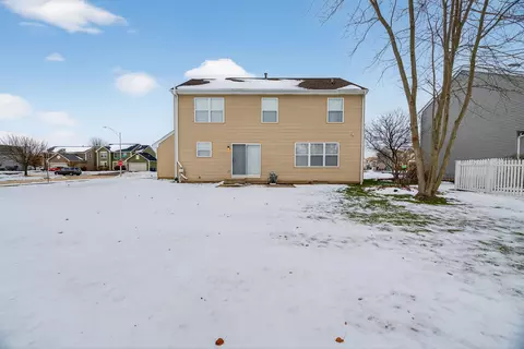 Exterior - 1509 Donegal Dr, Minooka, IL 60447 photo 7 of 9