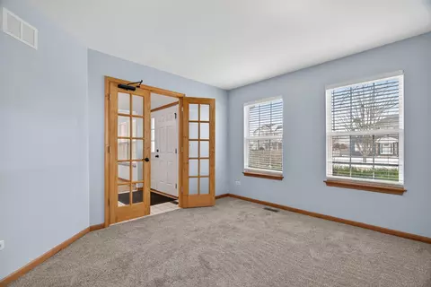 Entry Way - 1509 Donegal Dr, Minooka, IL 60447 photo 2 of 3