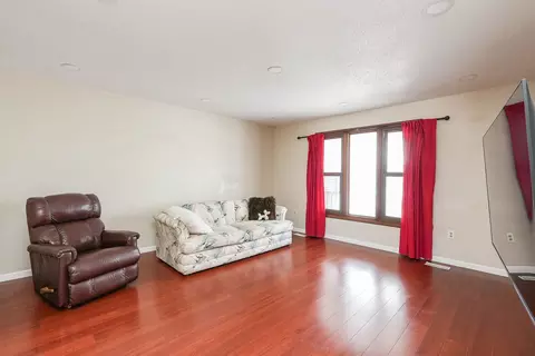 Living - 165 E Baker St, Manteno, IL 60950 photo 5 of 6