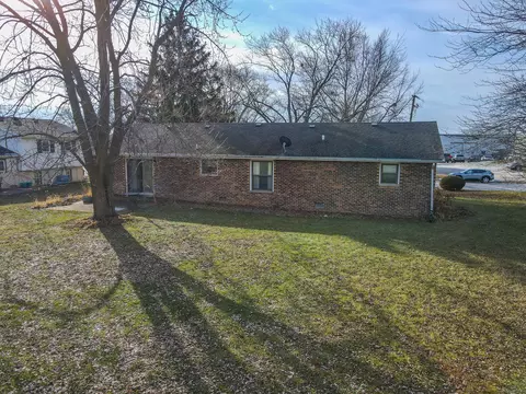 Exterior - 165 E Baker St, Manteno, IL 60950 photo 2 of 3