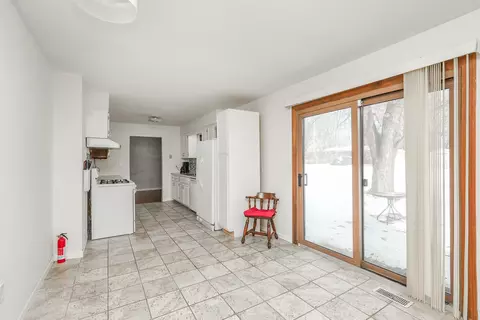 Kitchen - 165 E Baker St, Manteno, IL 60950 photo 4 of 7