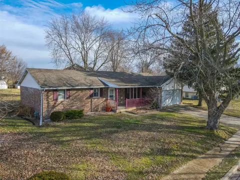 View/Area - 165 E Baker St, Manteno, IL 60950 photo 1 of 7