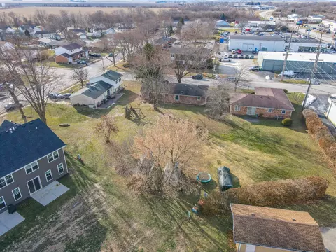 View/Area - 165 E Baker St, Manteno, IL 60950 photo 3 of 7