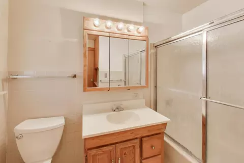 1601 Sherman Pl, Des Plaines, IL 60016 photo 15