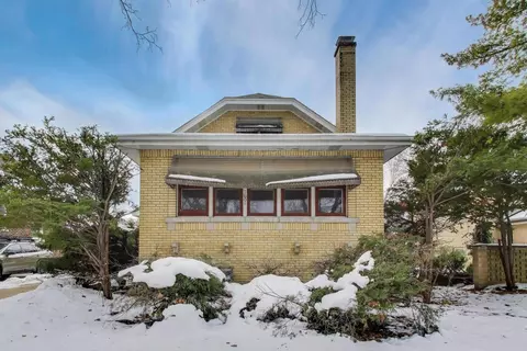 1601 Sherman Pl, Des Plaines, IL 60016