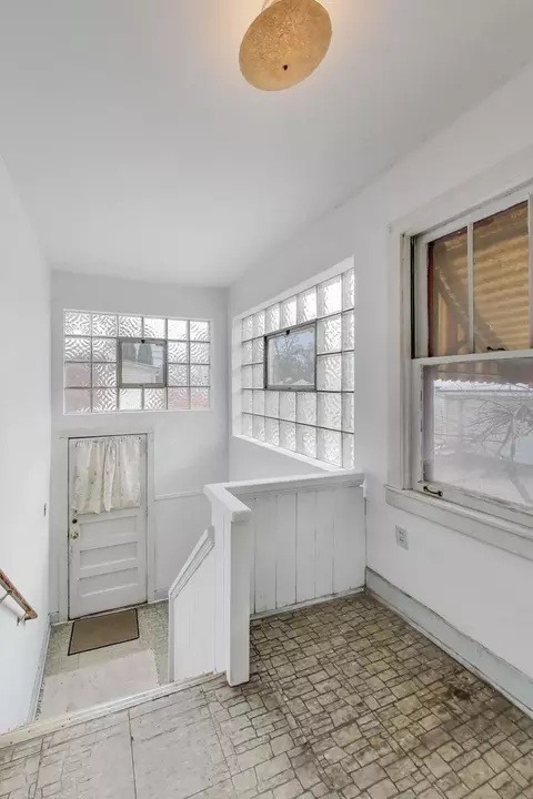 1601 Sherman Pl, Des Plaines, IL 60016 photo 13